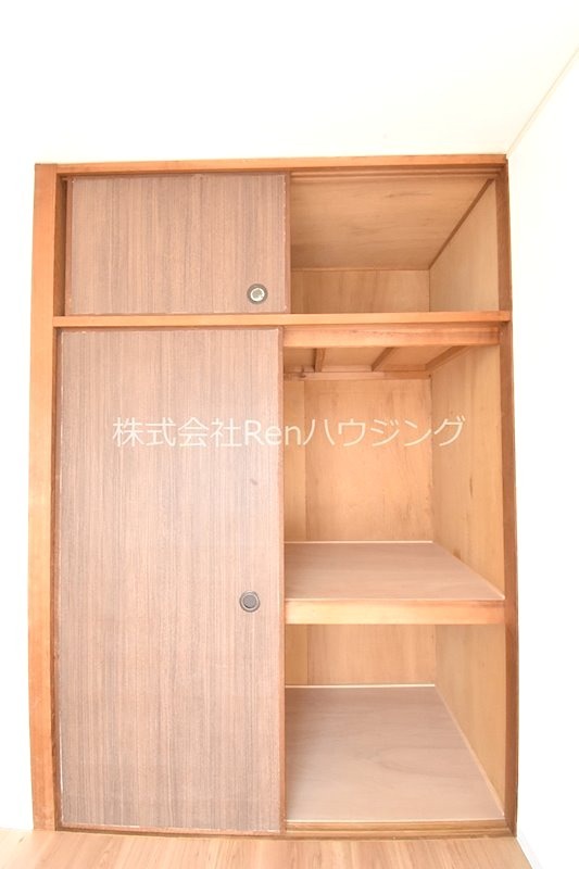メナーハイツ藍 収納