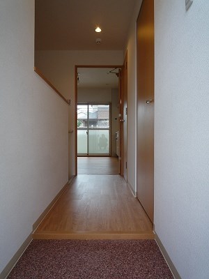 グリーンヒル北白川West 玄関