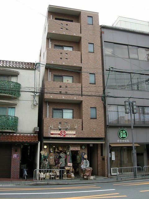 グランコスモ御所東 403号室 外観