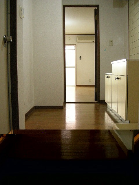 コスモハイツ百万遍 玄関