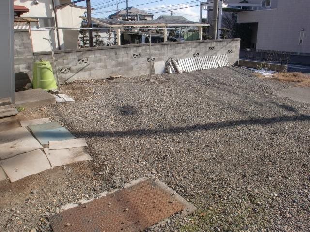 柳澤アパート 駐車場