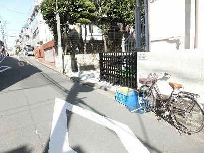 ハイツ岡田 エントランス