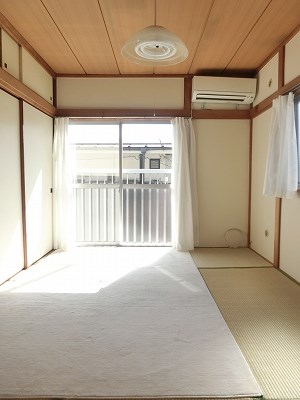 ハイツ岡田 リビング