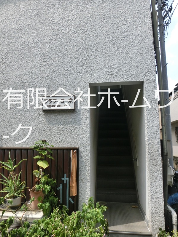 フラワーコーポ エントランス