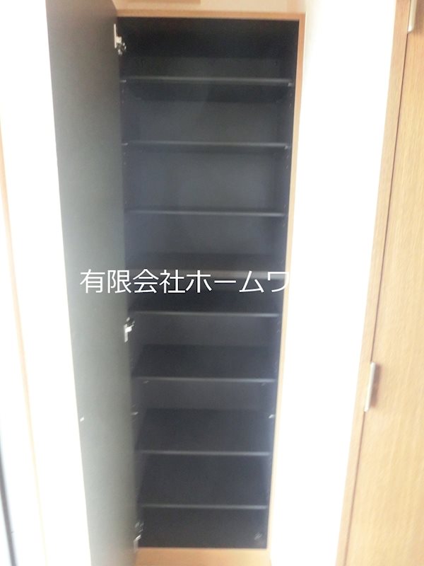 高円寺スルーエ 収納