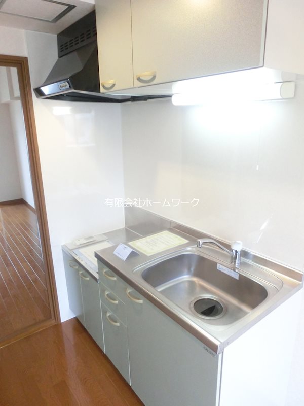 高円寺スルーエ キッチン