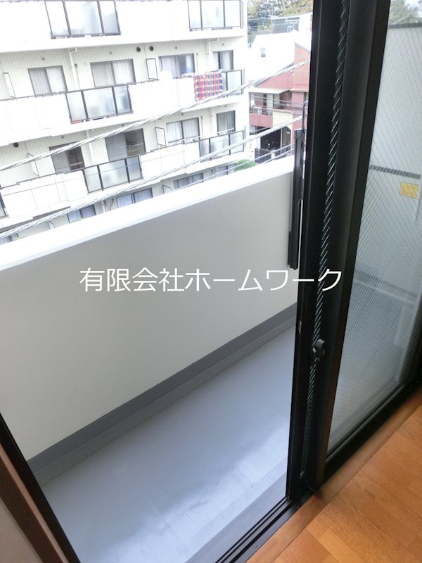 高円寺スルーエ ベランダ