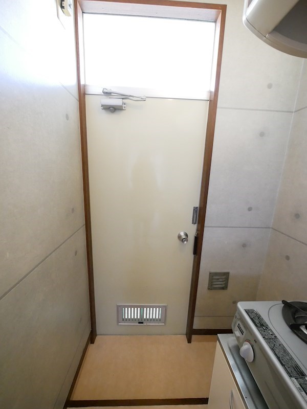 田中アパート 玄関