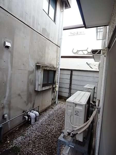 田中アパート ベランダ