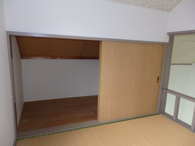 サンハイツ 収納