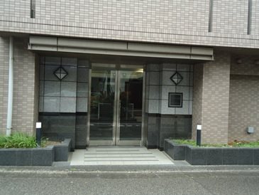 ルーブル上北沢 エントランス