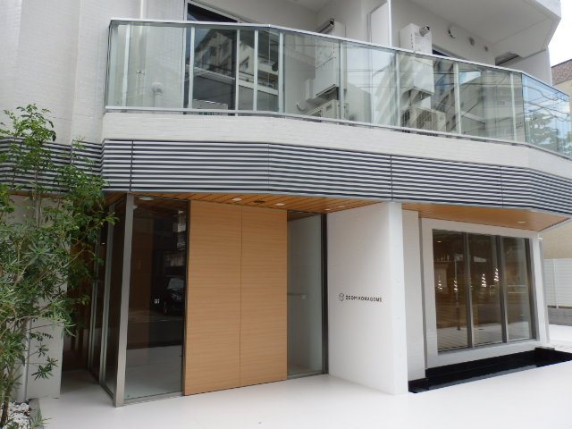 ZOOM駒込 エントランス