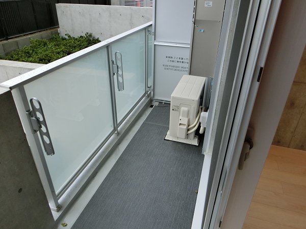 ZOOM神宮前 ベランダ