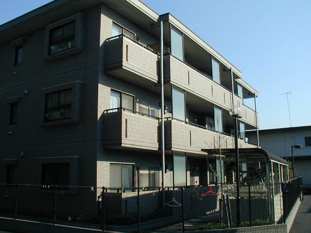 ヴェール・カルチェ 302号室 外観