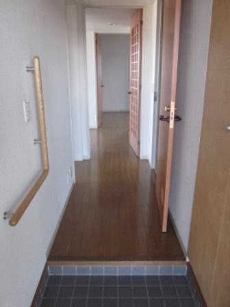 ラヴェール・2000 玄関