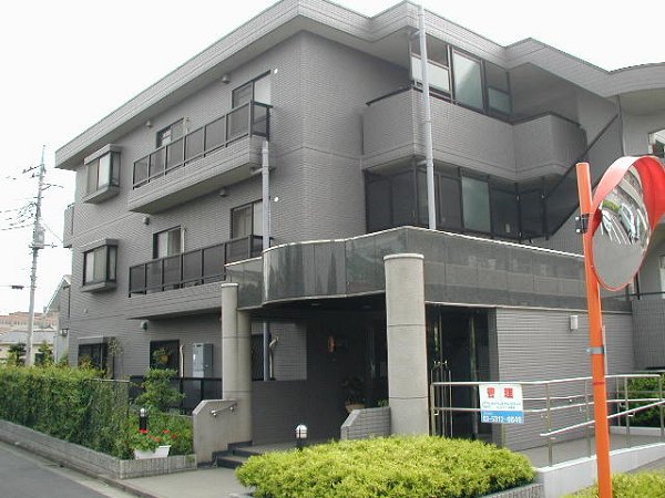 ガーデンコート仙川 202号室 外観