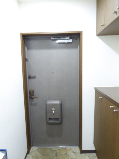 リヴィエール一橋学園 玄関