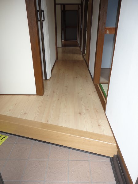 野田貸家 玄関
