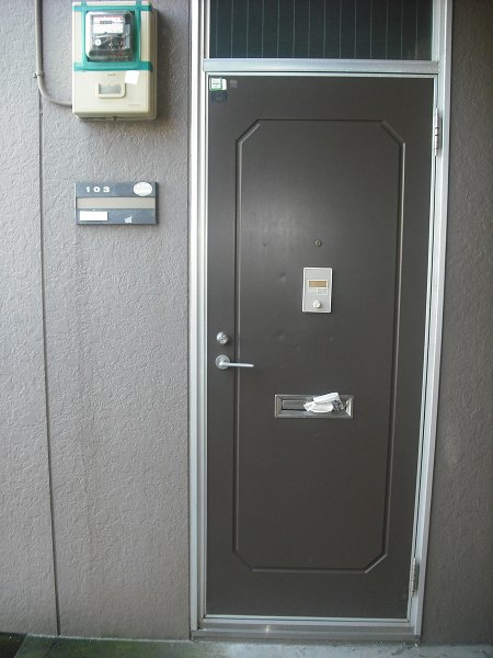 サンハイツポエムB 玄関