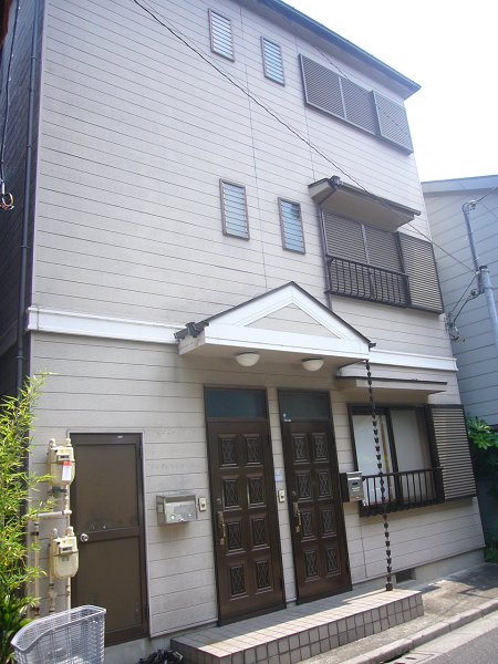 シェモア越仲 101号室 外観