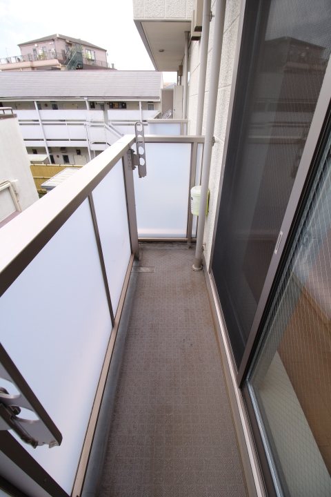 イデアルアパートメント北沢 ベランダ