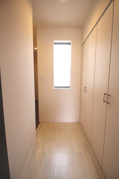 サンスカイ東松原 玄関