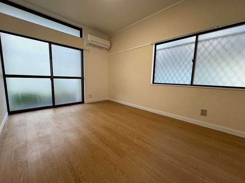 アローザ リビング