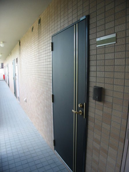 グランデッサ下北沢 玄関