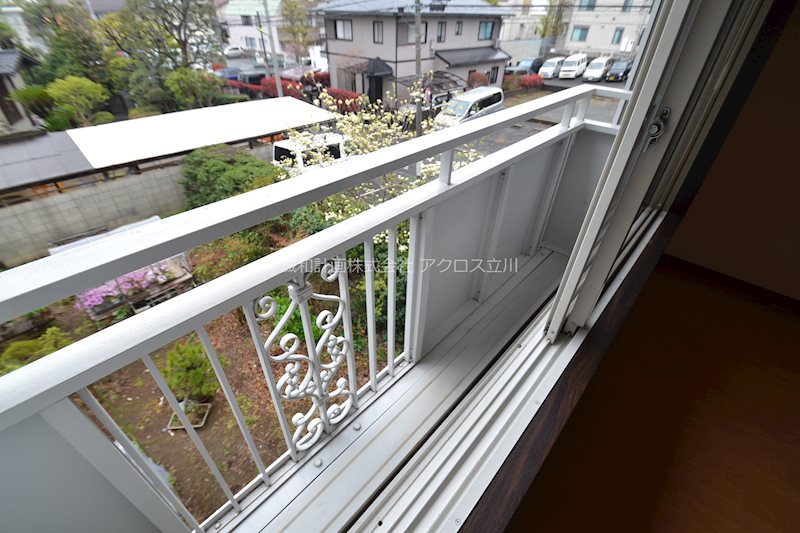 ゼルコーバ新町 ベランダ