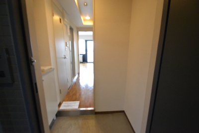 イグレック立川 玄関