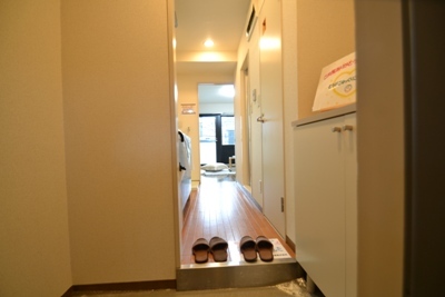 イグレック立川 玄関