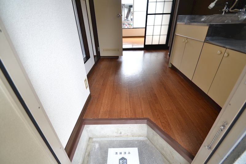 フォーブル高松町Ⅱ 玄関