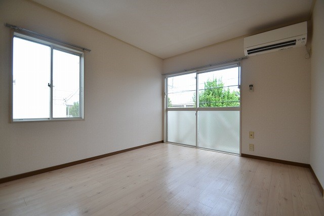 オークヴィレッジ リビング