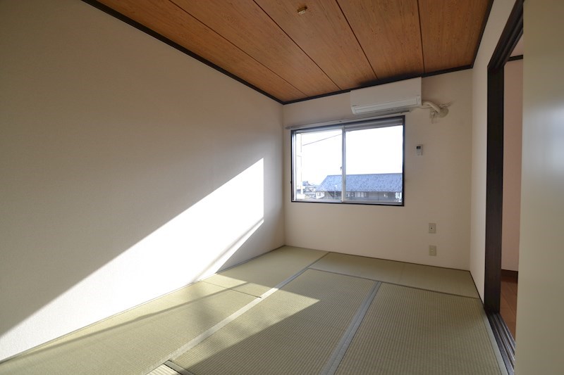 エスティーヌみよしⅡ ベッドルーム