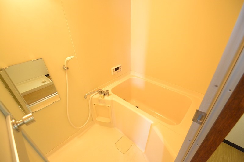 ドームハウス 風呂画像