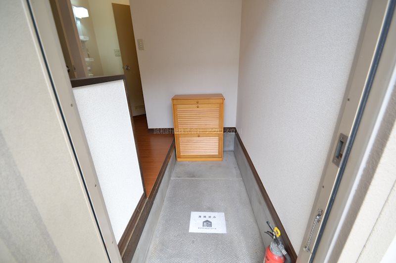タウンハウスD 玄関