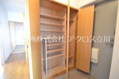 ヴィラ・ウィステリア その他7