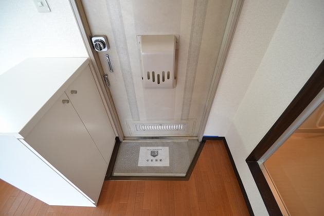 フォーブル桃の木 玄関