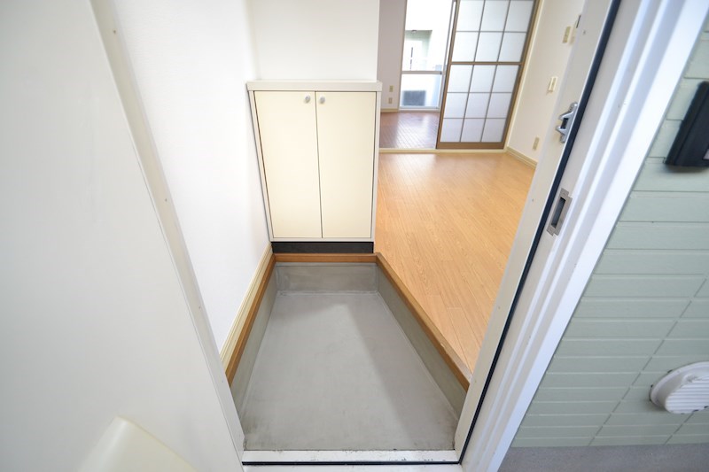 アネックス壱番館 玄関