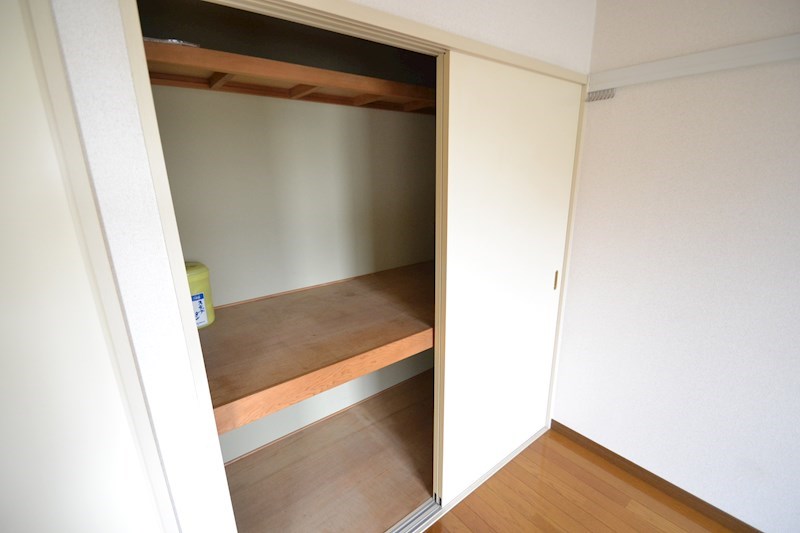 アネックス壱番館 収納