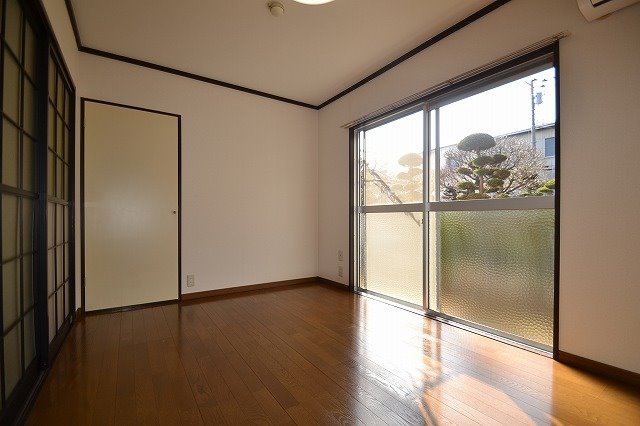 イーストヴィレッジきみや リビング