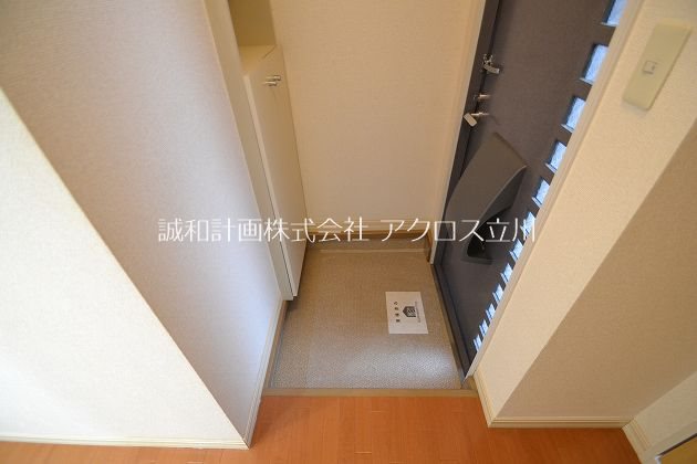 シャルムかしの木 玄関