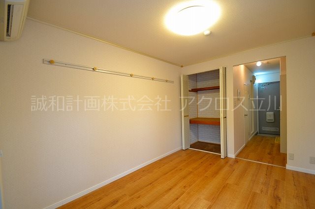 レミントンテラスB ベッドルーム