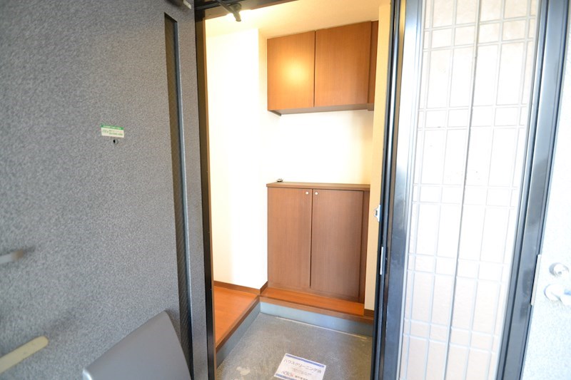 ドエルＡ 玄関