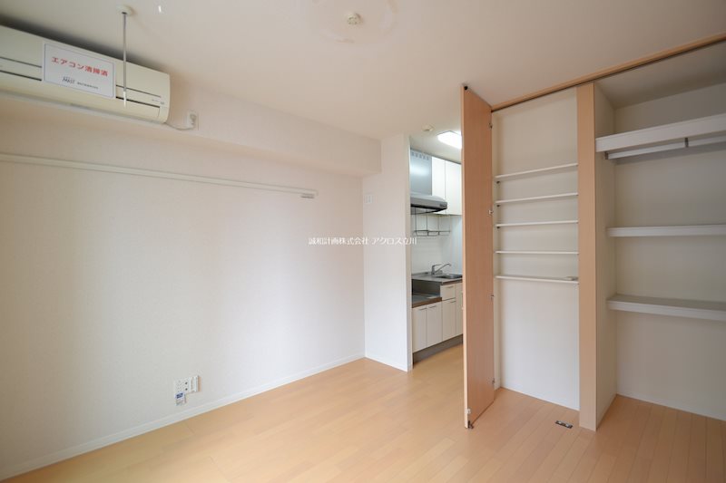 エス　ルミエール ベッドルーム