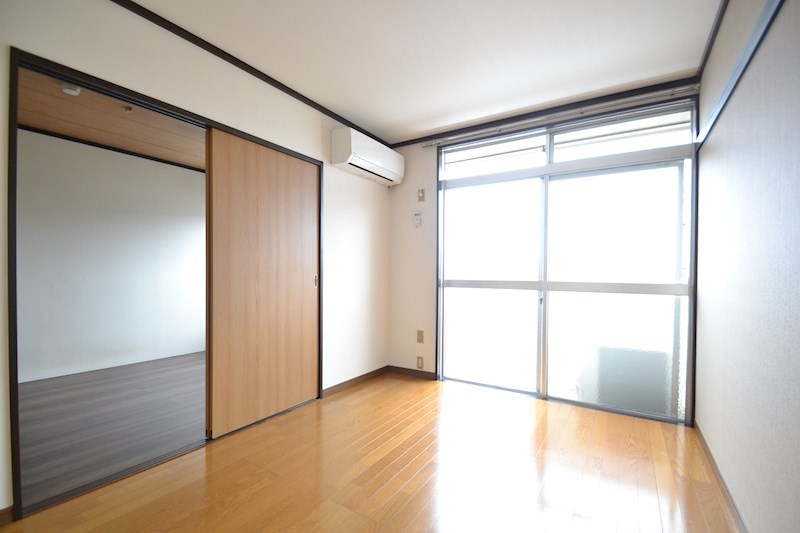 エスティーヌみよし リビング