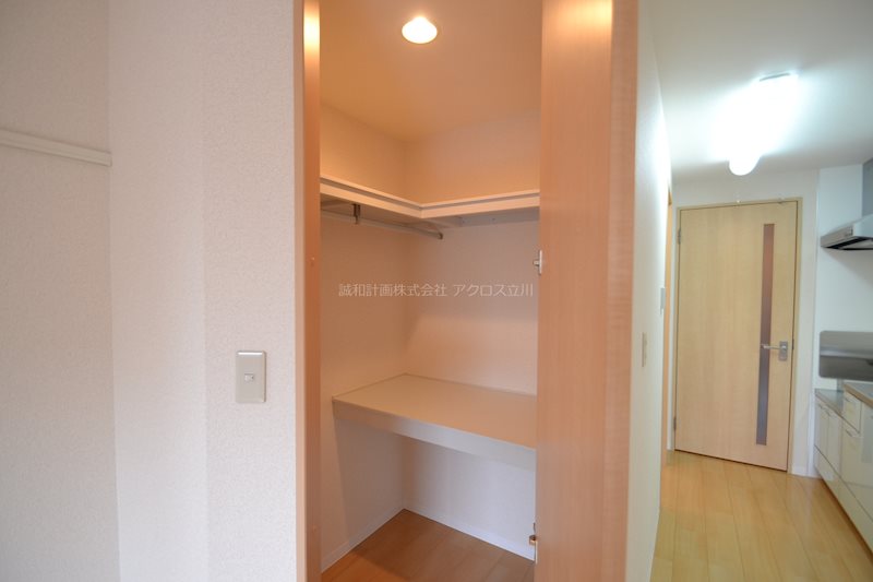 ｏａｋ　ｖｉｌｌａｇe その他1