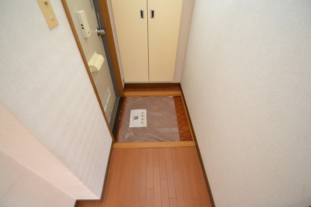 シティハイムシェモア 玄関