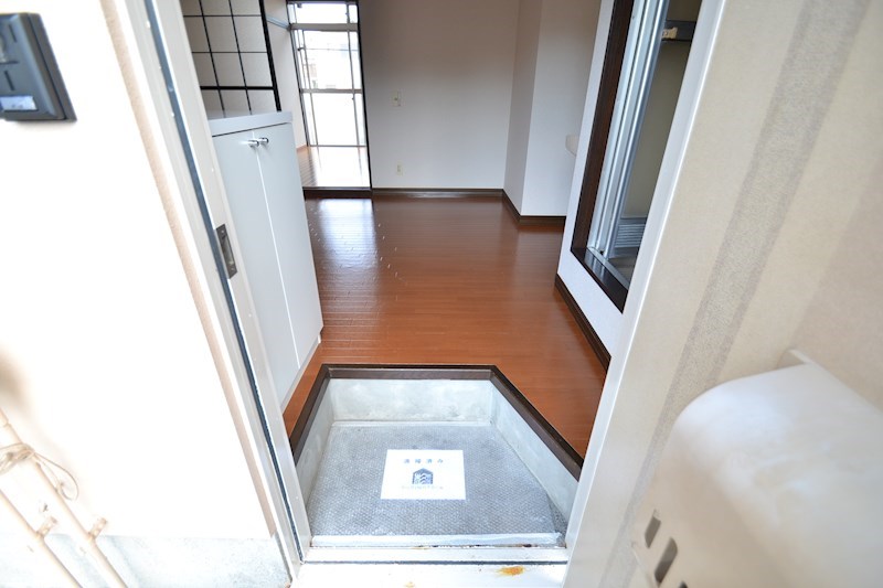 ジュネス緑ケ丘 玄関