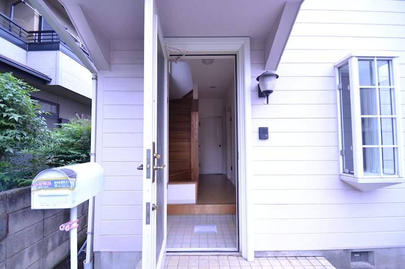 村松邸貸家 玄関